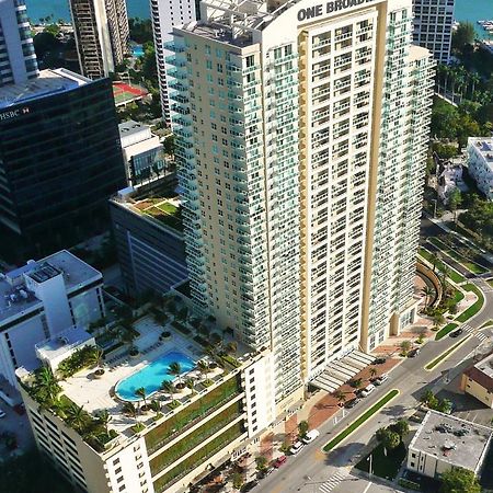 Dharma Home Suites Brickell Miami At One Broadway Buitenkant foto